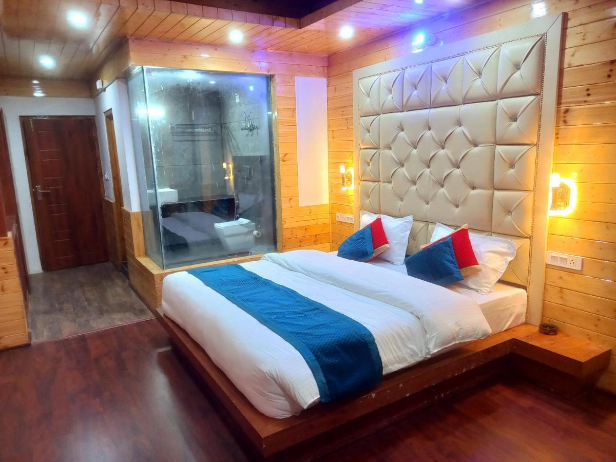 Humble Holiday Inn Kufri Simla ภายนอก รูปภาพ