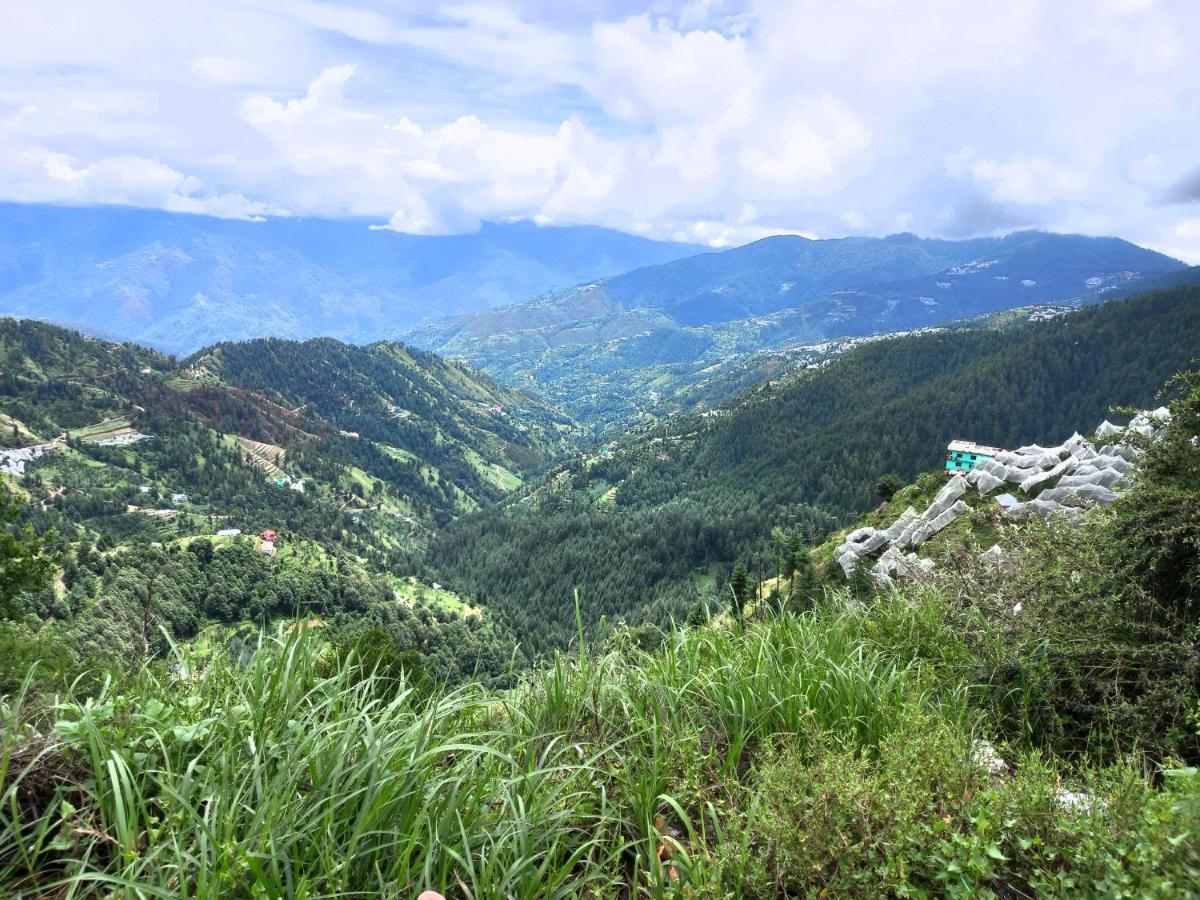 Humble Holiday Inn Kufri Simla ภายนอก รูปภาพ
