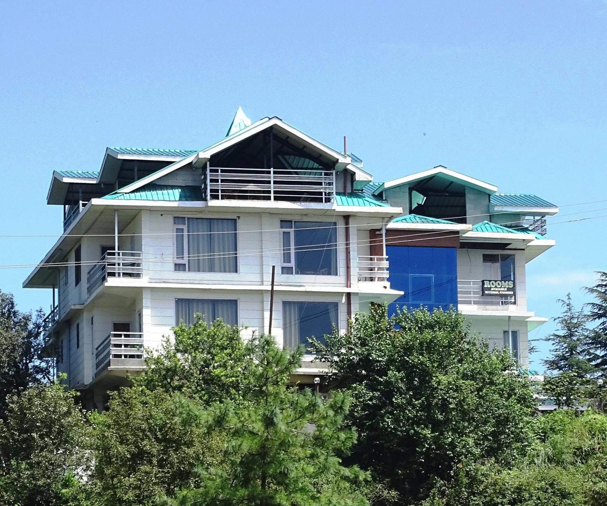 Humble Holiday Inn Kufri Simla ภายนอก รูปภาพ